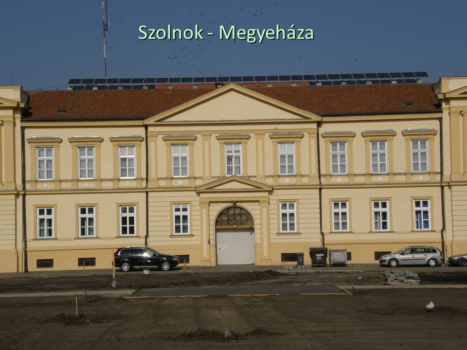 Szolnok - Megyeháza